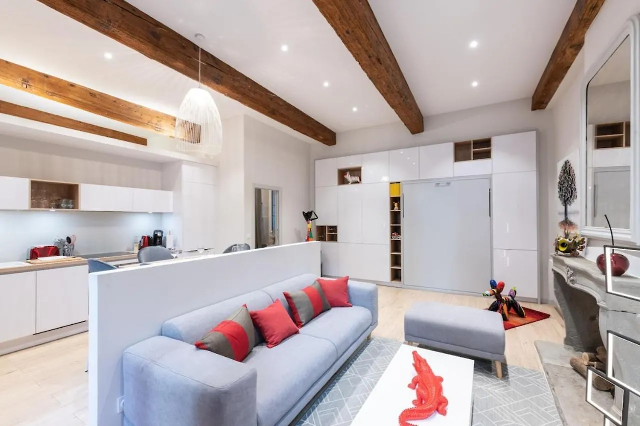 Altai Annecy Rent Lodge 0*,  France