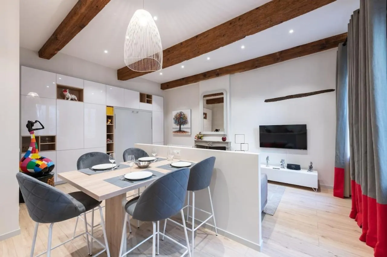 Altai Annecy Rent Lodge